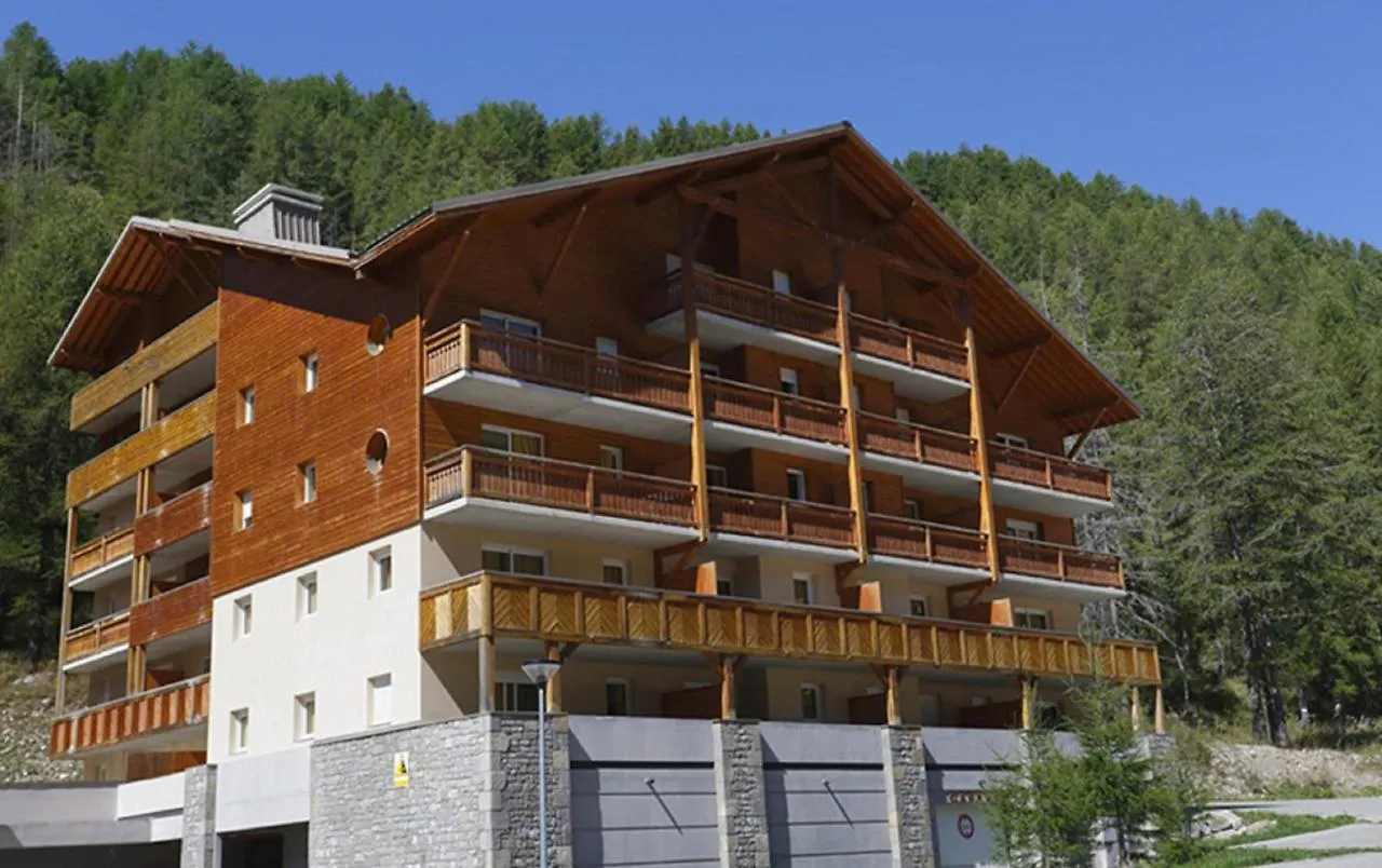Appart hôtel Vacancéole - Les Chalets du Verdon Allos