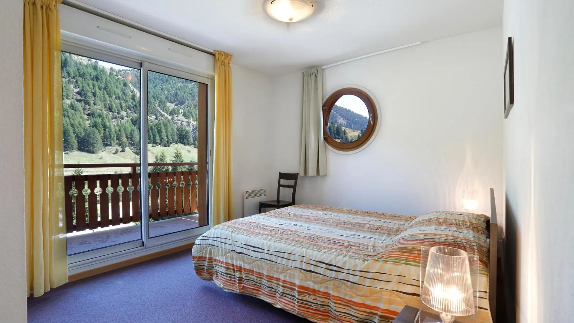 ** Appart hôtel Vacancéole - Les Chalets du Verdon Allos France